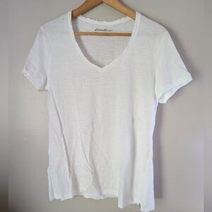 Eddie Bauer Slub Short-Sleeve V-Neck T-Shirt NWOT White - Medium Relaxed Fit